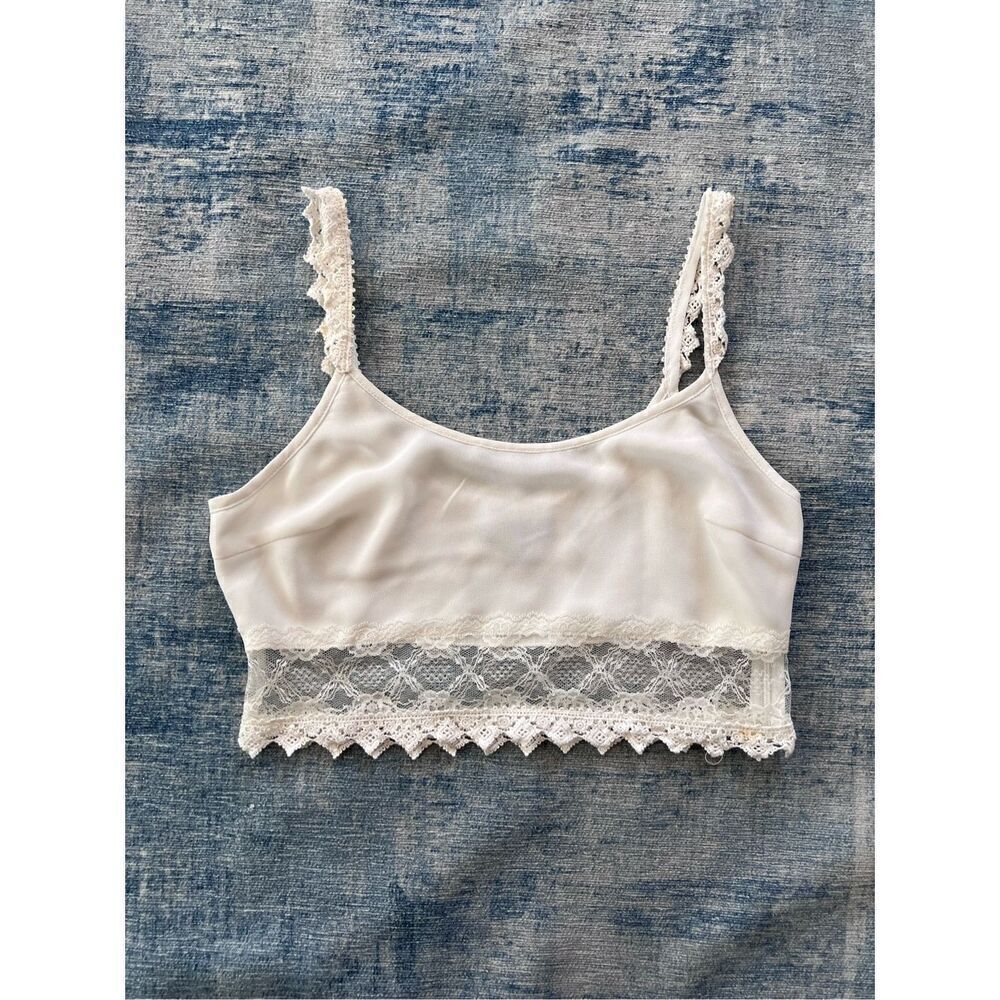 Kendall & Kylie White Lace Side Zip Crop Top Medium